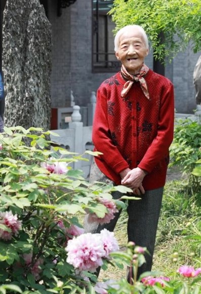 谢家子女曾赴日学企业管理